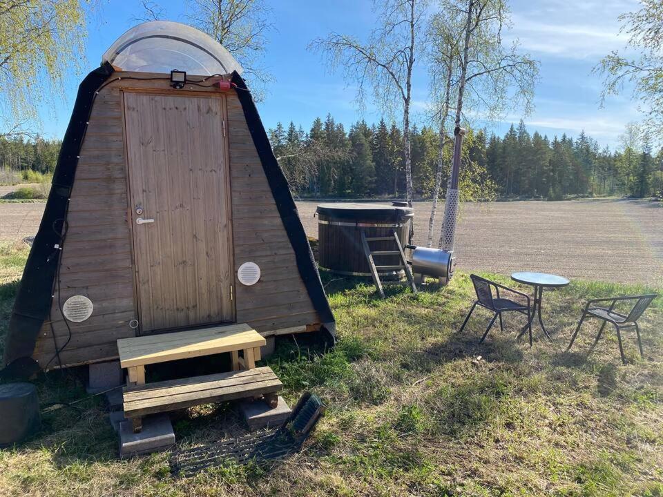 Niiralan Tila : Starlite Cabin Laitila 외부 사진